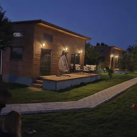 Orange Bungalow Evleri