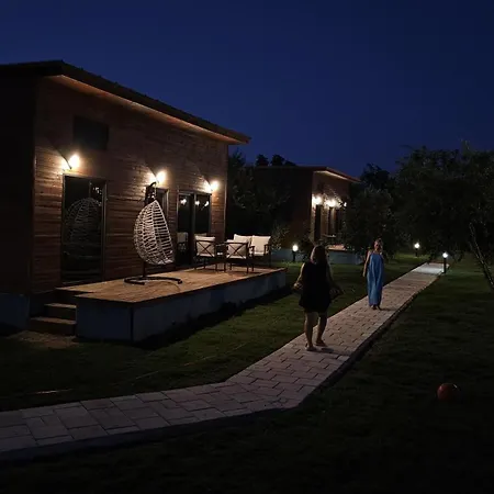 Orange Bungalow Evleri *